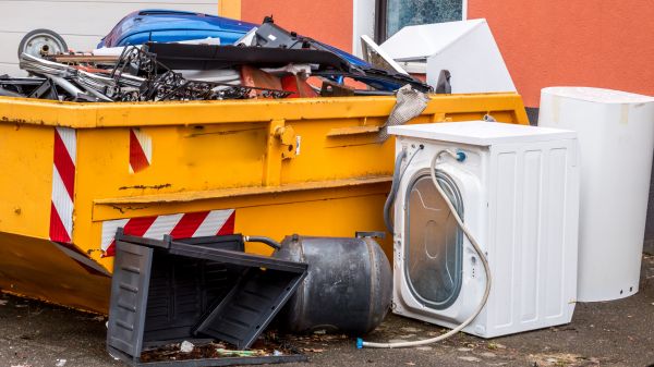 Basement Junk Removal in Surprise
